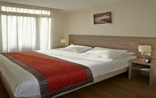 شقة ديلوكس بسريرين منفصلين وسرير كينج بغرفة نوم واحدة مع أريكة، Citadines Strasbourg Kleber 1/4