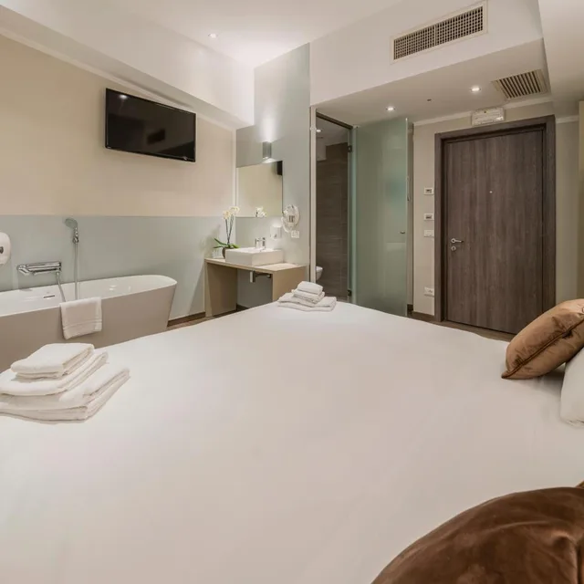 غرفة ديلوكس بسرير كينج، Spark by Hilton Milan Linate Airport 3/8