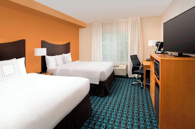 غرفة رباعية بسرير كوين لذوي الإعاقة، Fairfield Inn And Suites Washington Dc New York Avenue 1/1
