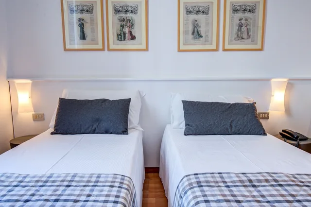 غرفة قياسية بسريرين منفصلين، Hotel Bernina 2/10