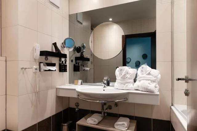 Double Deluxe Balcony Sea View Single Use، Eurostars Queen of Montenegro 5/5