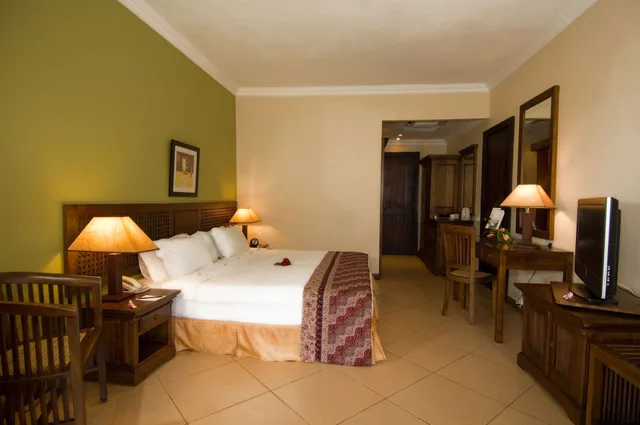 غرفة كلوب، Aanari Hotel and Spa 2/6