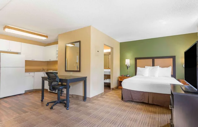 Deluxe, Studio, Queen Bed, Sofa, Extended Stay America San Jose - Edenvale - South 1/3