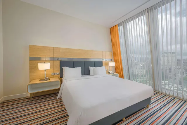 غرفة عائلية بسرير كوين، RADISSON BLU HOTEL, BATUMI 3/7