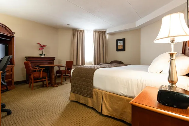 غرفة قياسية بسرير مزدوج، Welcominns Hotel Ottawa 1/2