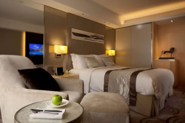 Crown, Deluxe، The Royal Garden Tsim Sha Tsui 1/2