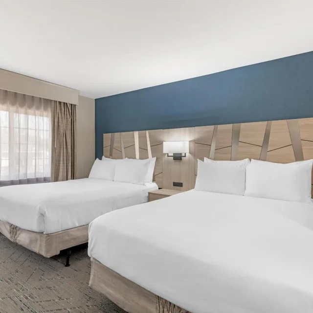جناح بسريرين كوين بحوض استحمام لذوي الإعاقة، Best Western Plus The Inn At Hampton 2/5