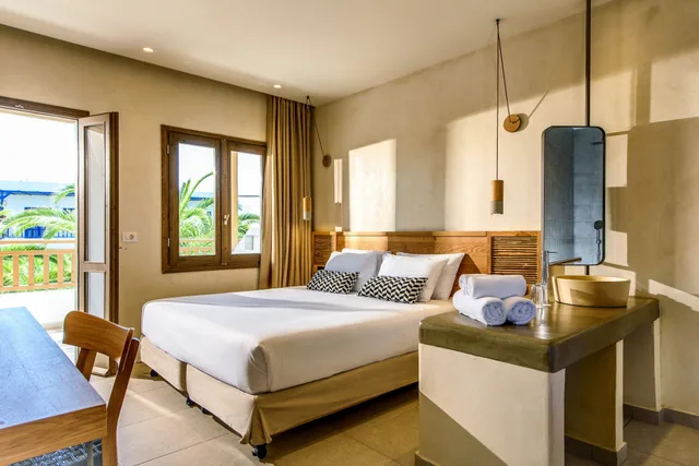 غرفة سوبيريور بسرير مزدوج، Stella Village Seaside Hotel 2/3