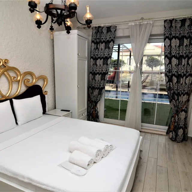غرفة ثلاثية بإطلالة على المسبح، Alacati Grand Eldoris Otel 1/10