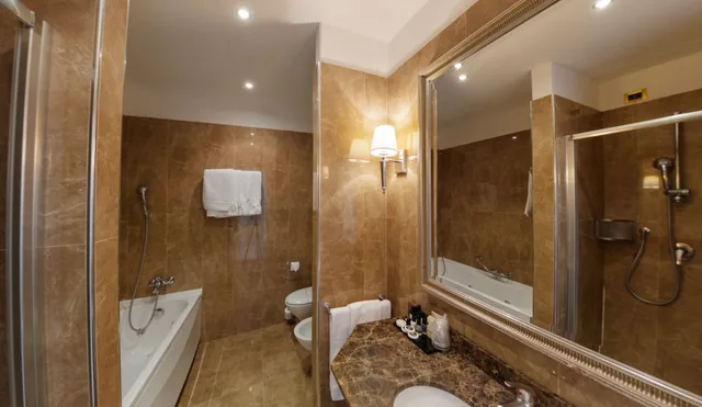 جناح جونيور بإطلالة على البحر بغرفة نوم واحدة مع أريكة، Hotel Miramare and Spa 6/8