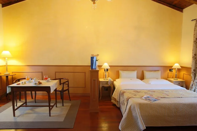 غرفة ثلاثية، Hotel Isola Di Caprera 5/8