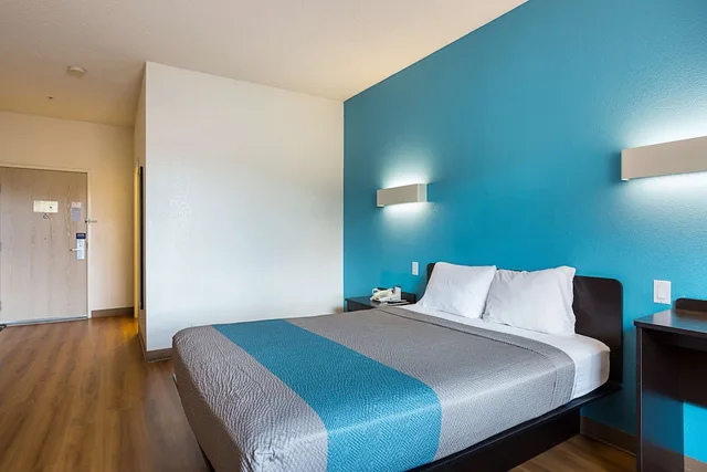 غرفة قياسية بسرير كوين لذوي الإعاقة، Motel6 Page, AZ 1/10