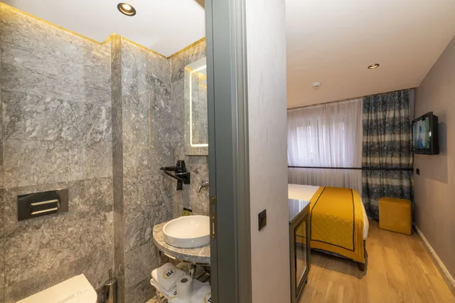 غرفة اقتصادية بسرير كوين، Peri Hotel Taksim 3/4