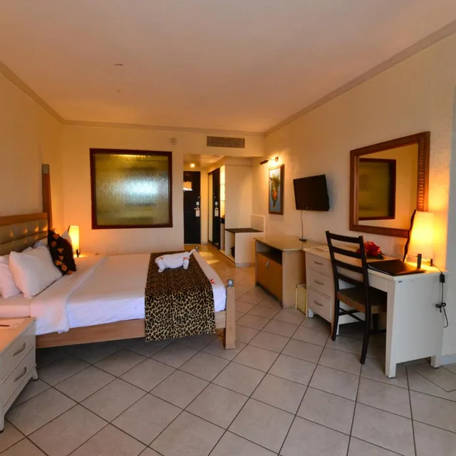 غرفة ديلوكس، Diani Reef Beach Resort and Spa 7/10