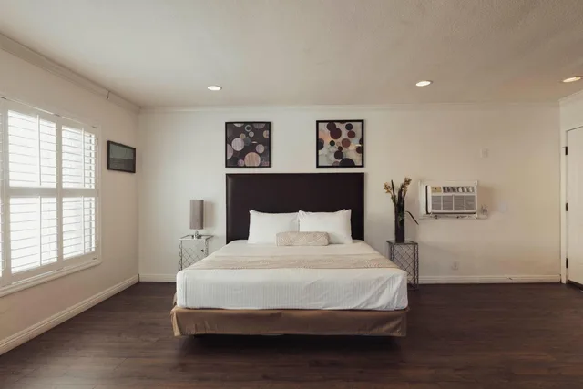 Family Suite, Dixie, 2 Bathrooms, The Dixie Hollywood 2/10