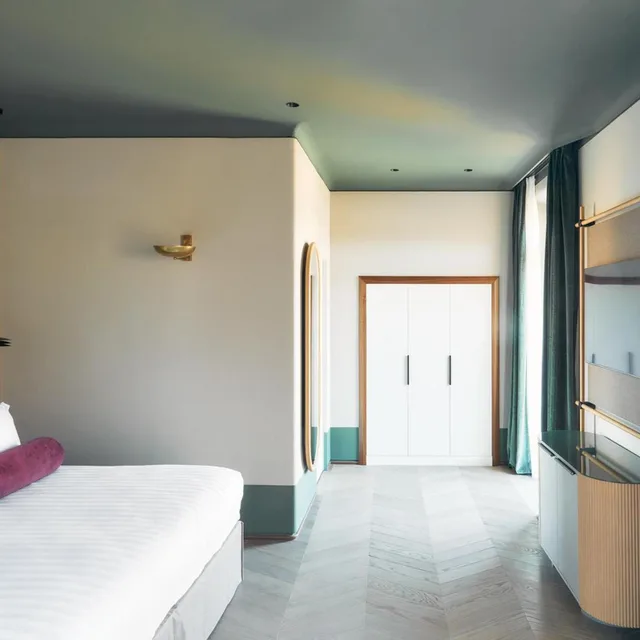 غرفة سوبيريور بسرير كينج بإطلالة على المدينة، Palazzo al Velabro 1/3