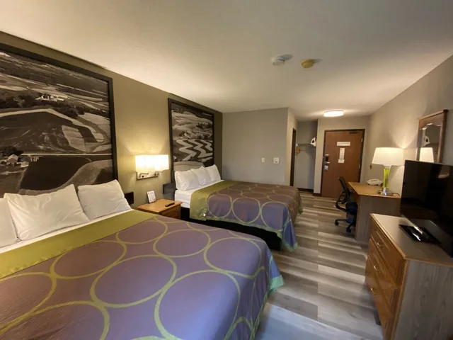 غرفة بسريرين كوين، Super 8 By Wyndham Green Bay Near Stadium 1/10