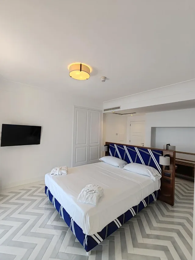 غرفة بريستيج ديلوكس بإطلالة على البحر، Grand Hotel Excelsior 1/1