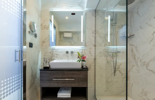 Down to Earth, Double Bed، NYX Hotel Bilbao by Leonardo Hotels 7/7
