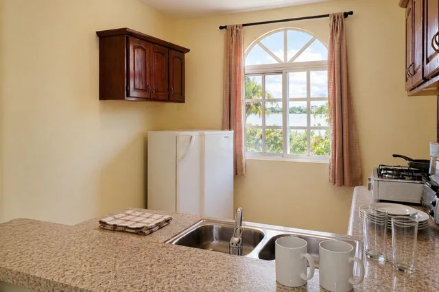 2 Bedrooms, Family, Apartment, Beach Side, Kitchen, Costambar 3/6