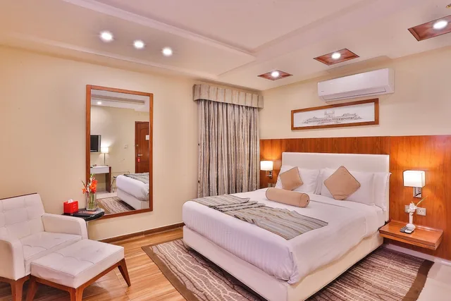 غرفة سوبيريور بسرير مزدوج، Avari Xpress Faisalabad 2/9