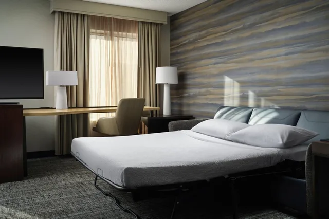 2 Bedrooms, Suite, Accessible, Residence Inn By Marriott Grand Rapids Airport 2/3