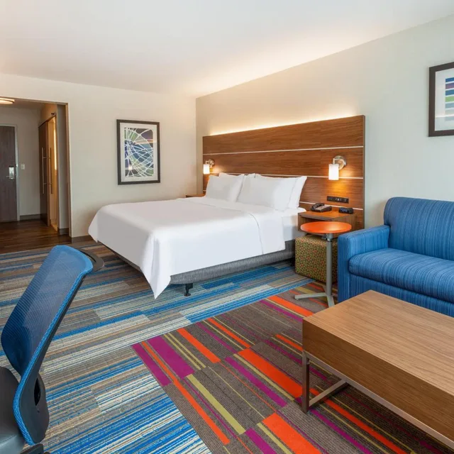 جناح بسرير كينج بحوض استحمام لذوي الإعاقة، Holiday Inn Express & Suites Brunswick - Harpers Ferry Area, an IHG Hotel 5/7