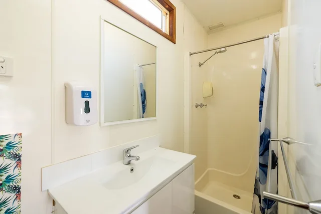 Studio, Cabin, Double and Bunk Bed, Nrma Dubbo Holiday Park 4/5