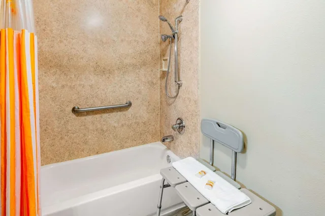 غرفة ديلوكس بسرير كينج، La Quinta Inn Suites Moab 9/10