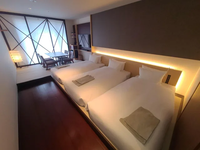 غرفة قياسية، Amanek Kanazawa 1/1