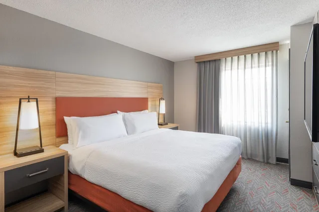 Studio, Suite, Sofa, Candlewood Suites Eagan Arpt South - Mall Area, an IHG Hotel 1/3