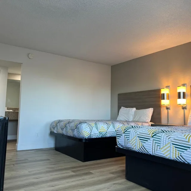 غرفة بسريرين كوين، Motel6 Selma, CA 1/10