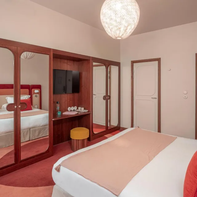 Deluxe, Double or Twin Bed, Jetted Tub, Hotel Saint Andre Des Arts 3/10