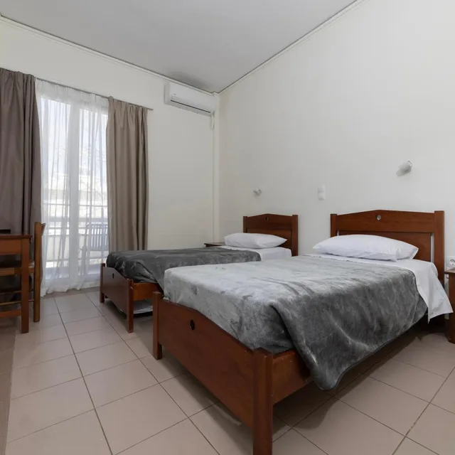 Comfort, Triple, Single Bed, Lateral Side Sea View، Delfini 4/10