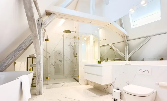 Studio, Suite, King Bed, Boutique Hotel Krone Muenchen 3/3