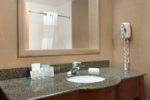 Study, King Bed, Sofa، Hampton Inn & Suites Birmingham East Irondale 4/4