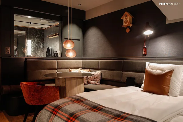 Room, Single, South Wing، Huus Gstaad 1/1