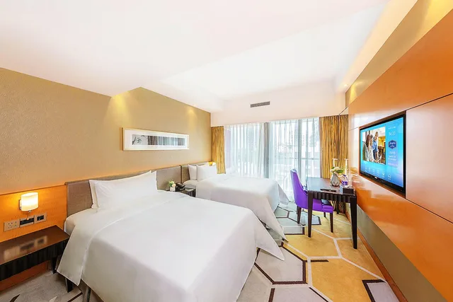 Comfort, Twin Beds, Hampton by Hilton Zhuhai Gongbei Port 2/2
