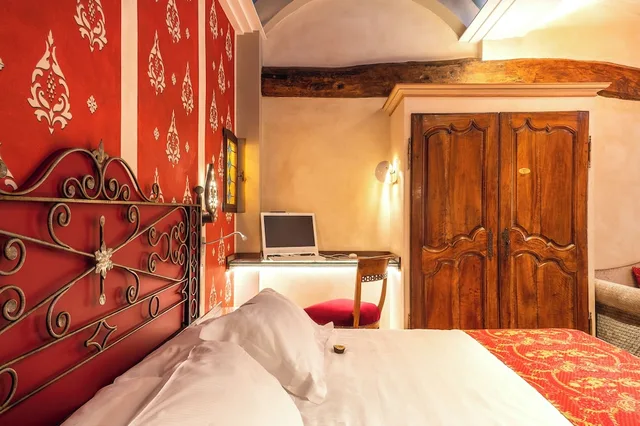 غرفة ديلوكس ثلاثية بسرير كوين مع أريكة، Art Hotel Commercianti 3/10
