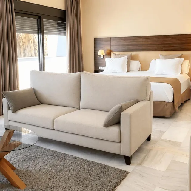 جناح جونيور، Hotel Finca Los Abetos 5/9