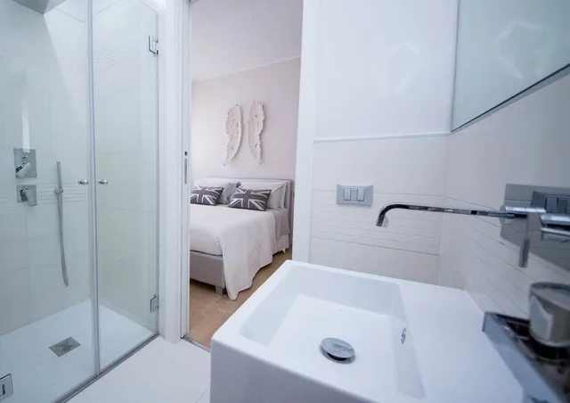 غرفة اقتصادية بحمام خاص، Suite 136 Luxury Rooms 4/4