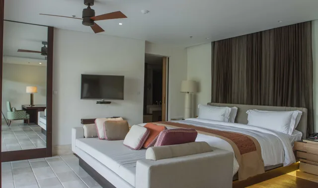 3 Bedrooms, Cliff, Villa, 3 Double Beds, Ocean View, Private Pool، Ritz Carlton Bali Nusa Dua 1/2