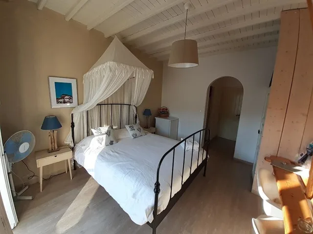 استوديو غراند بسرير مزدوج وسريرين منفصلين بإطلالة على البحر، Sea Side Studios Houses 9/10