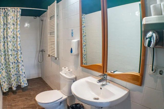 غرفة مفردة بحمام خاص، Inout Hostel 4/5