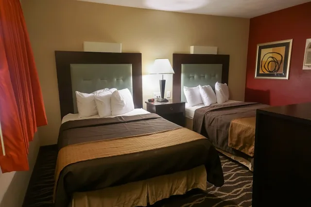 Exterior, Deluxe, Twin Beds, 2 Double Beds, Pool Side، Cocoa Country Inn At Hershey 1/4