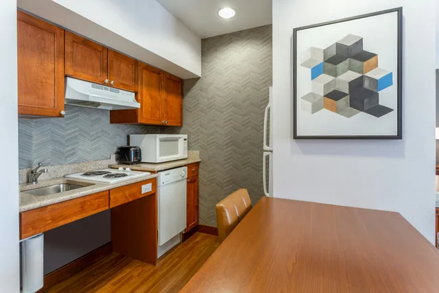 جناح بسرير كينج لذوي الإعاقة، Homewood Suites by Hilton Albany NY 3/3