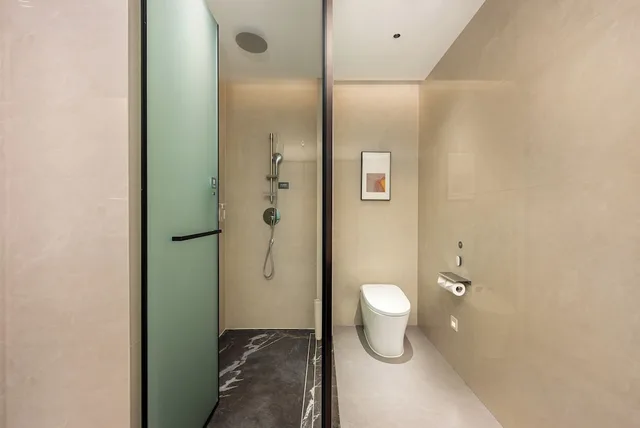 غرفة قياسية بسرير كينج بإطلالة على الجبل، Holiday Inn Ningde Jiaocheng by IHG 6/6