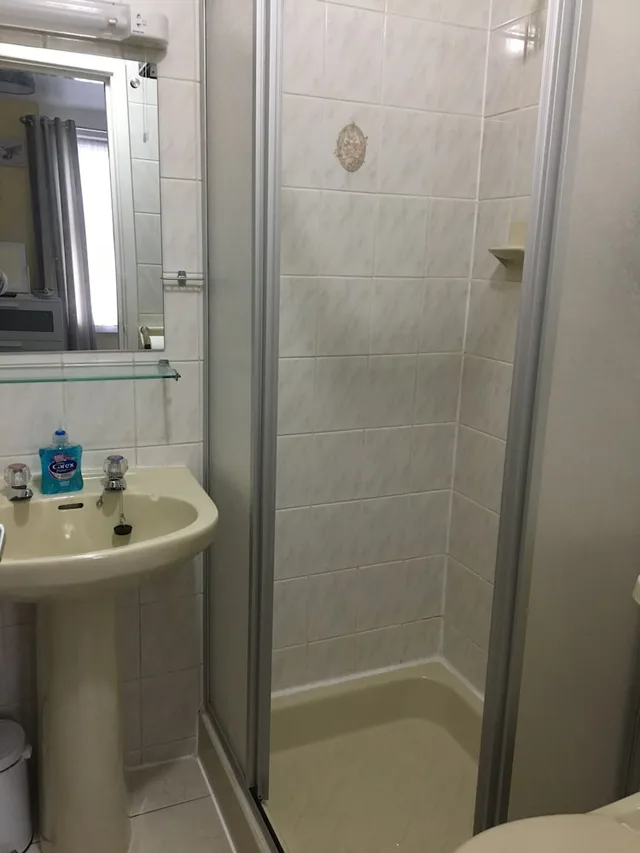غرفة صغيرة بسرير مزدوج، Brene Hotel 4/4