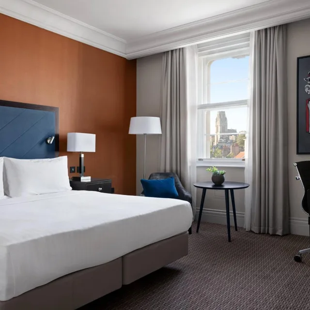 2 Bedrooms, Connecting, Suite, Royal Wing، Bristol Marriott Royal Hotel 2/6
