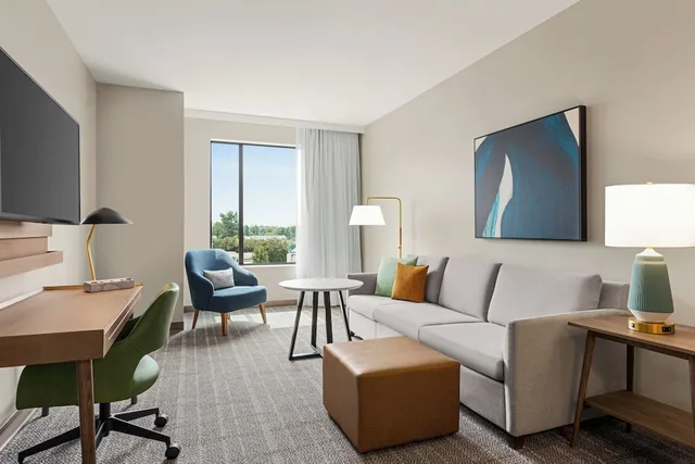 جناح بسرير كينج بغرفة نوم واحدة لذوي الإعاقة، STAYBRIDGE SUITES ROCKFORD 1/4
